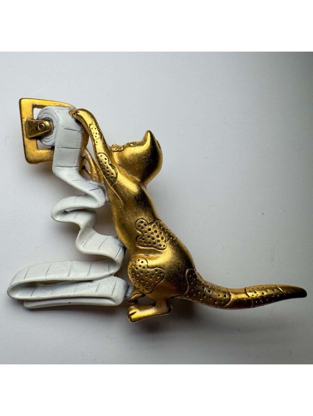 Danecraft Cat Brooch Vintage Kitty Playing Toilet Paper Gold Tone Pin